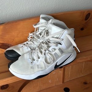 Nike Zoom Hyperdunk Basketball Shoes